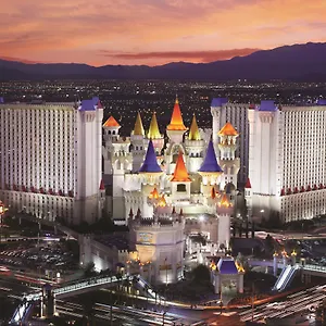 Resort Excalibur ***
