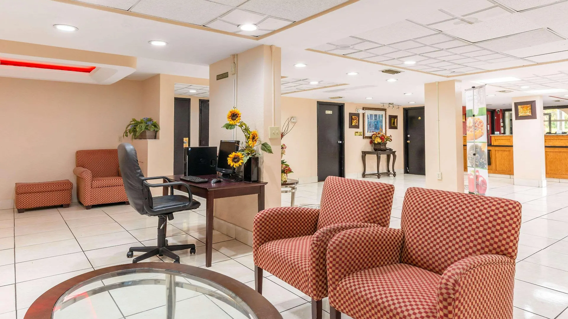 Quality Inn & Suites Orlando Airport 2*,  United States
