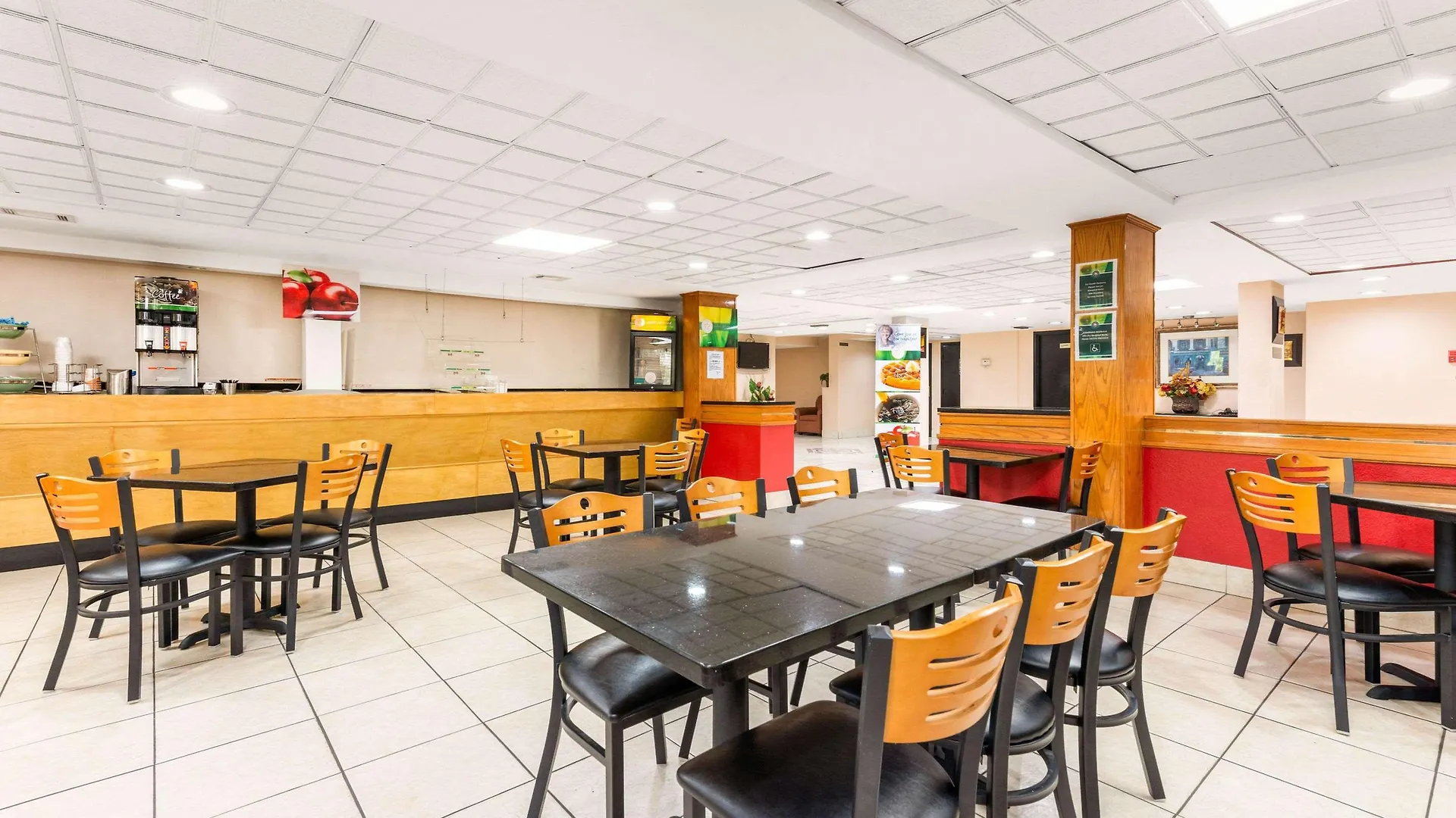Hotel Quality Inn & Suites Orlando Airport