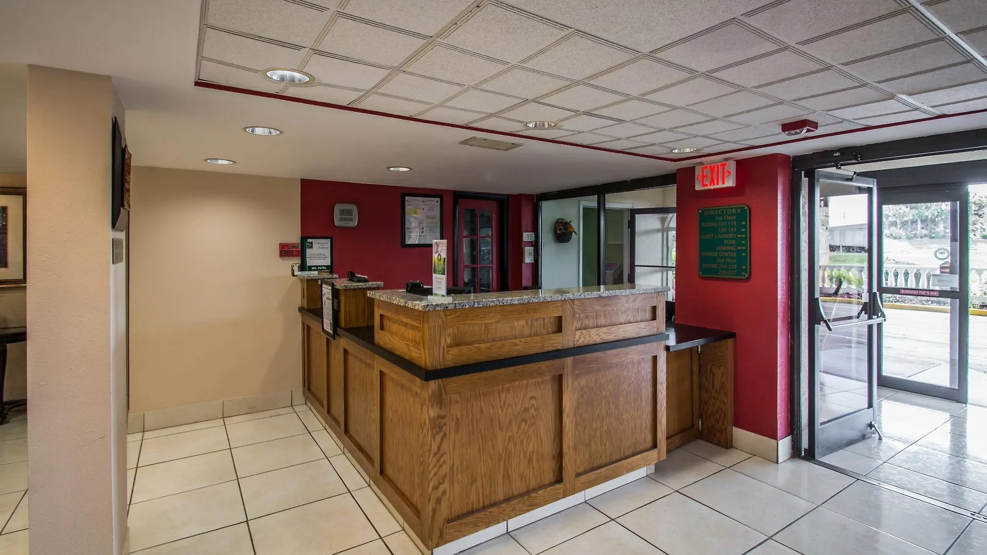 Hotel Quality Inn & Suites Orlando Airport