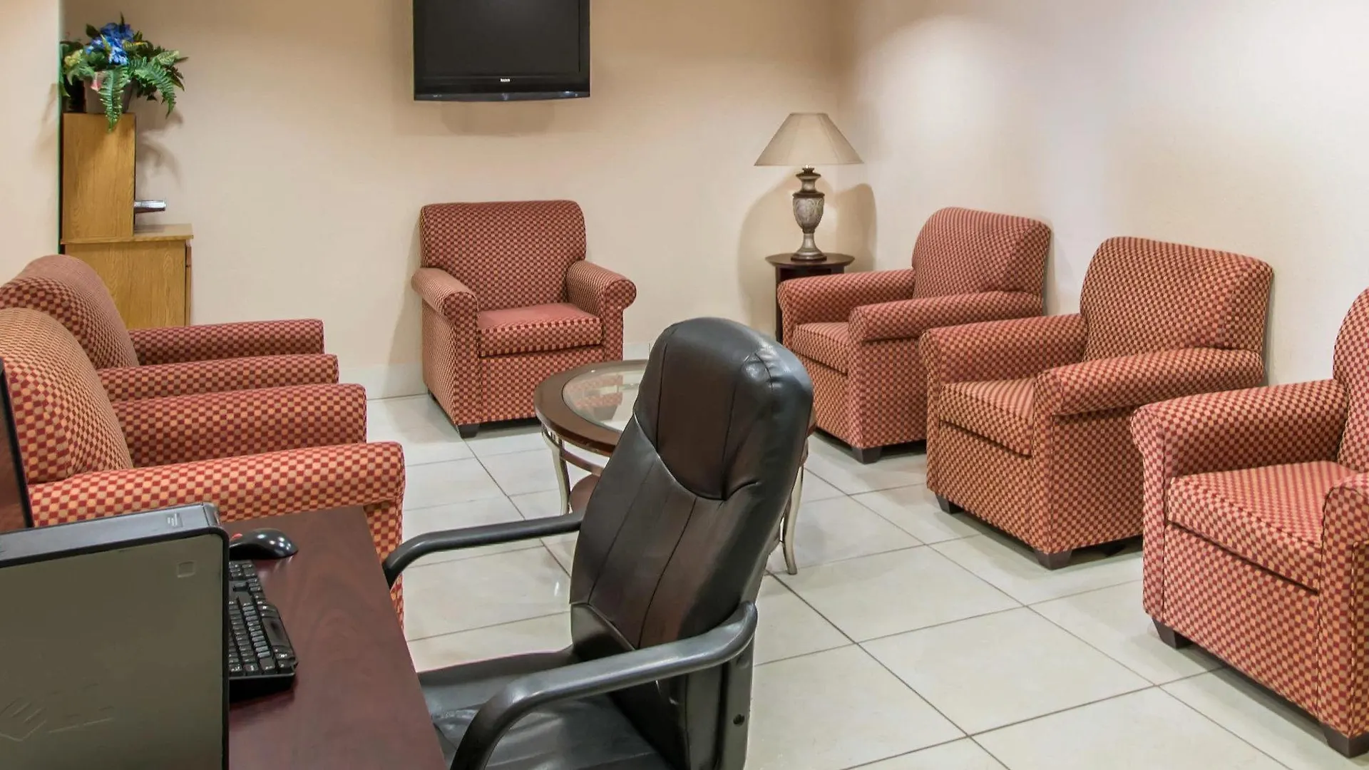 Hotel Quality Inn & Suites Orlando Airport