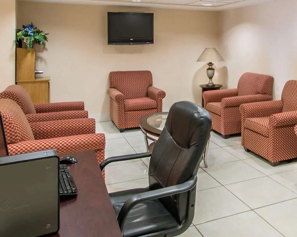 Hotel Quality Inn & Suites Orlando Airport